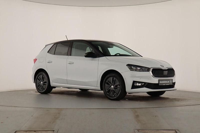 Gebraucht Skoda Fabia 110 PS (80 kW) 2022 Moonweiss metallic Kleinwagen