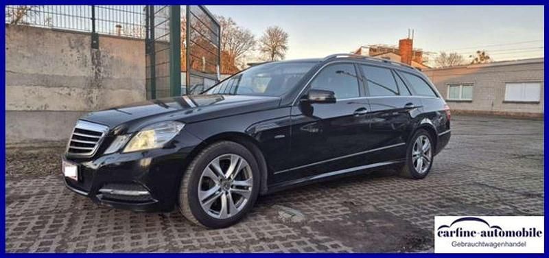 Gebraucht Mercedes E350 Avantgarde 231 PS (169 kW) 2010 Obsidianschwarz Kombi