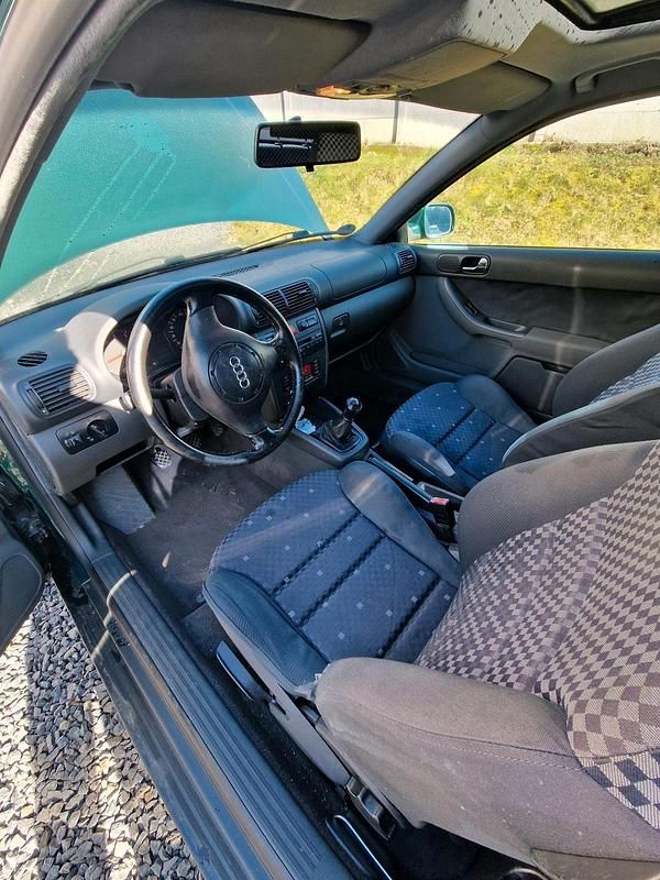 Gebraucht Audi A3 102 PS (75 kW) 1999 Grün Kleinwagen