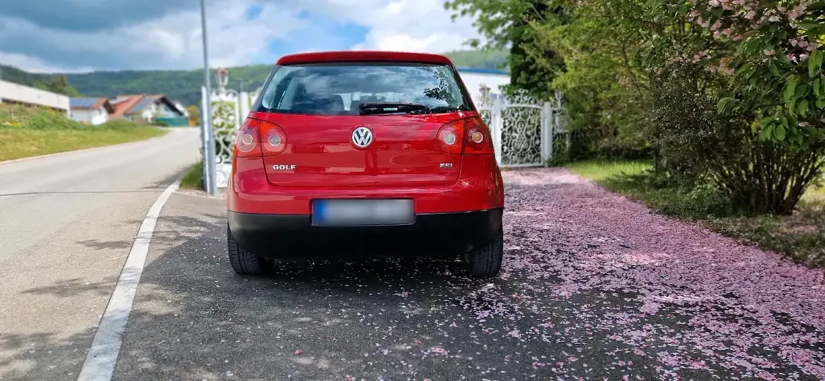 Gebraucht VW Golf 90 PS (66 kW) 2004 Rot Coupé
