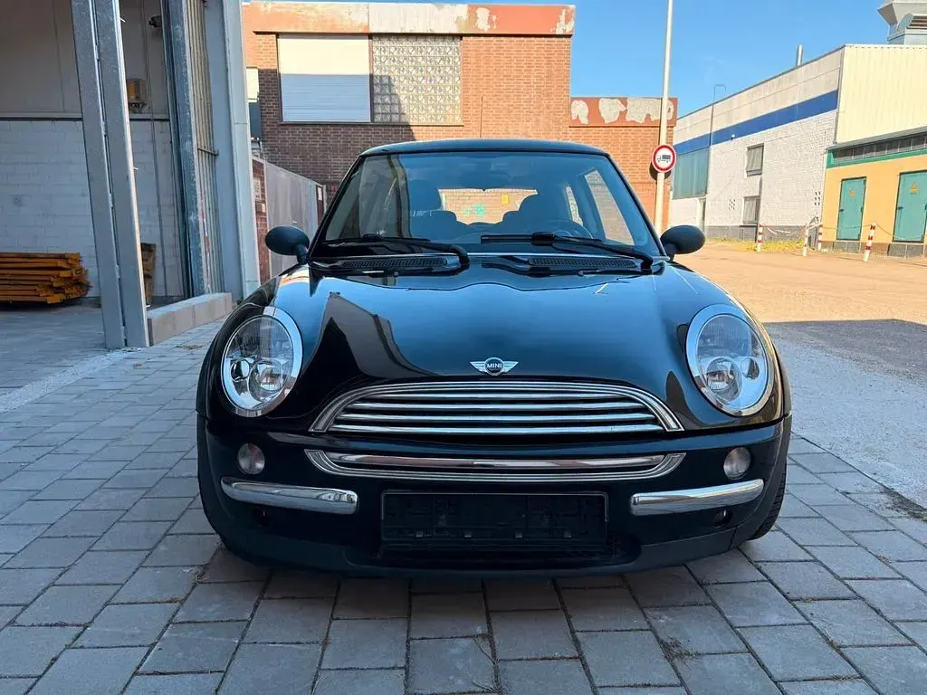 Second-hand Mini ONE 90 CP (66 kW) 2004 Negru Hatchback