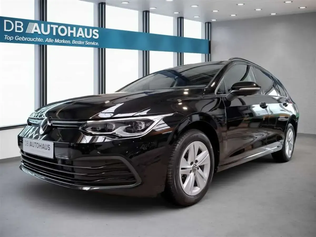 Gebraucht VW Golf VIII Life 150 PS (110 kW) 2024 Kombi