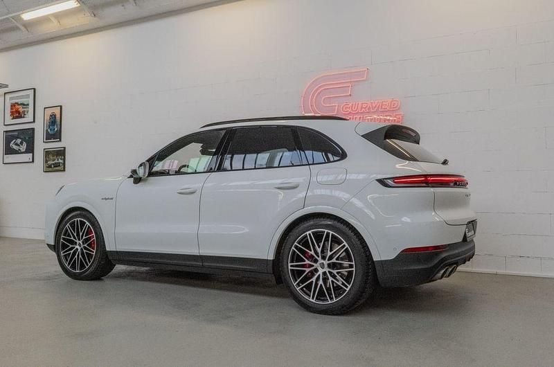 Gebraucht Porsche Cayenne S E-Hybrid 519 PS (381 kW) 2024 Weiß SUV