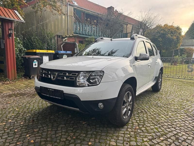 Weiß Gebraucht 2015 Dacia Duster Prestige SUV | 7.500 € (Fairer Preis) - Bild 1/4
