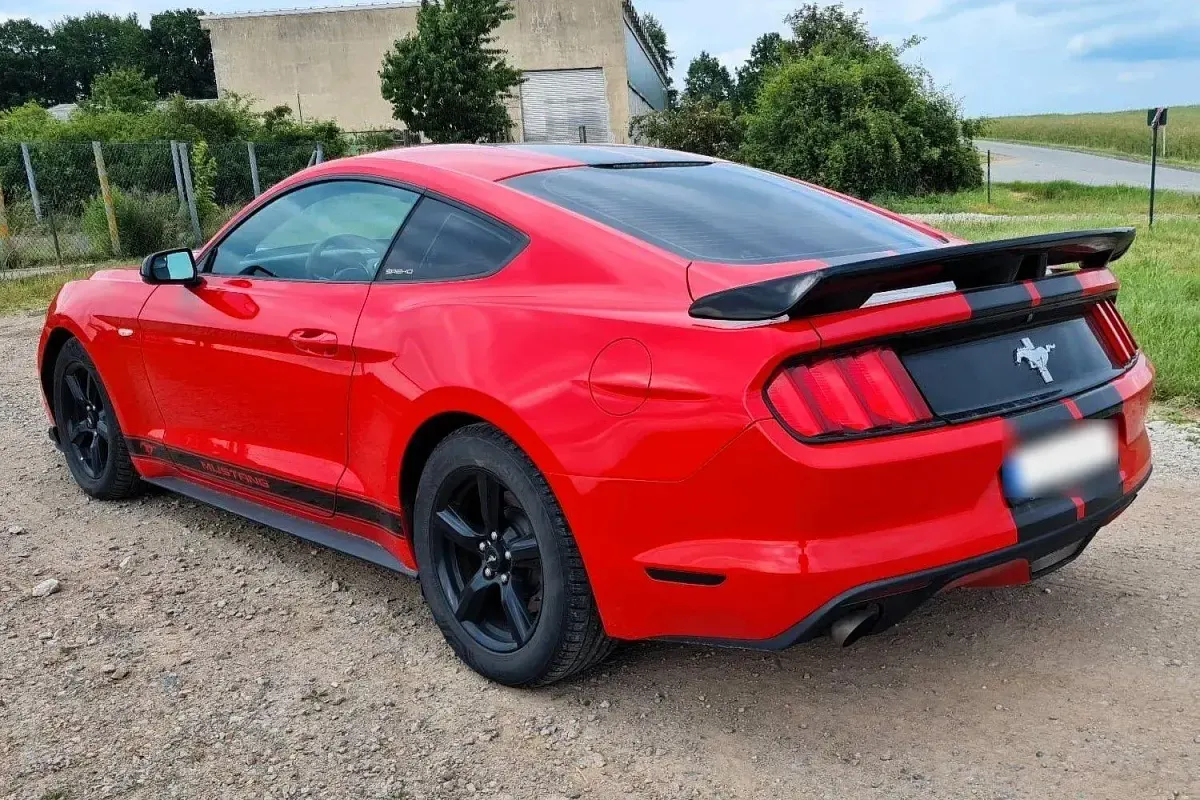 Gebraucht Ford Mustang Fastback 309 PS (227 kW) 2015 Rot Coupé