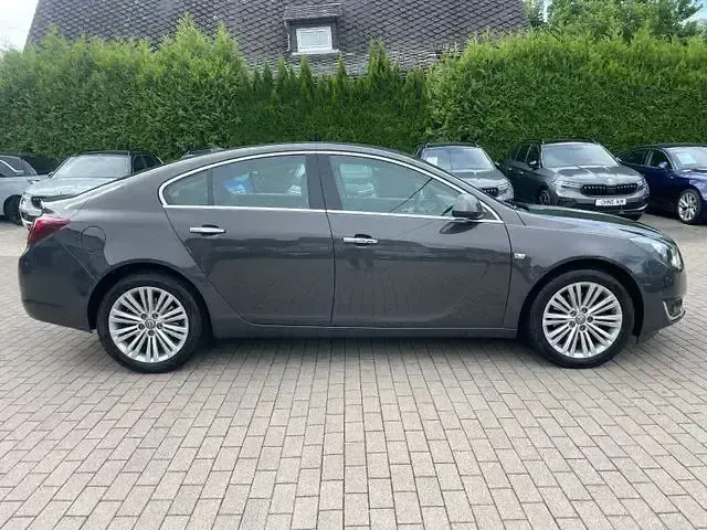 Gebraucht Opel Insignia Innovation 163 PS (119 kW) 2014 Grau Limousine