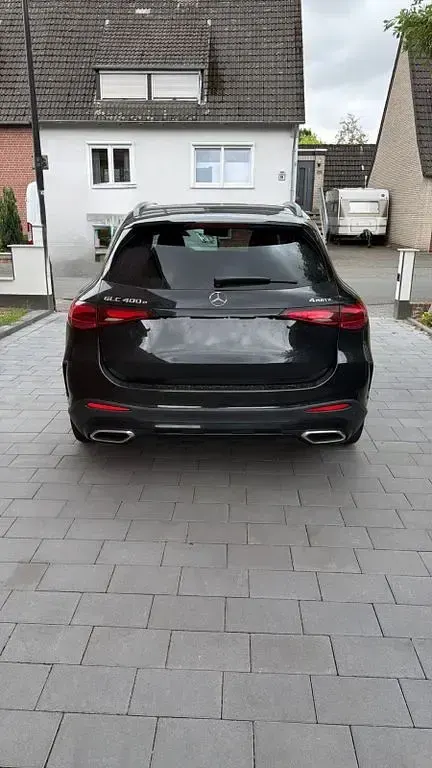 Gebraucht Mercedes GLC400d AMG 381 PS (280 kW) 2024 Schwarz SUV