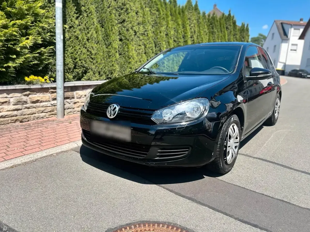 Gebraucht VW Golf 105 PS (77 kW) 2010 Schwarz Coupé