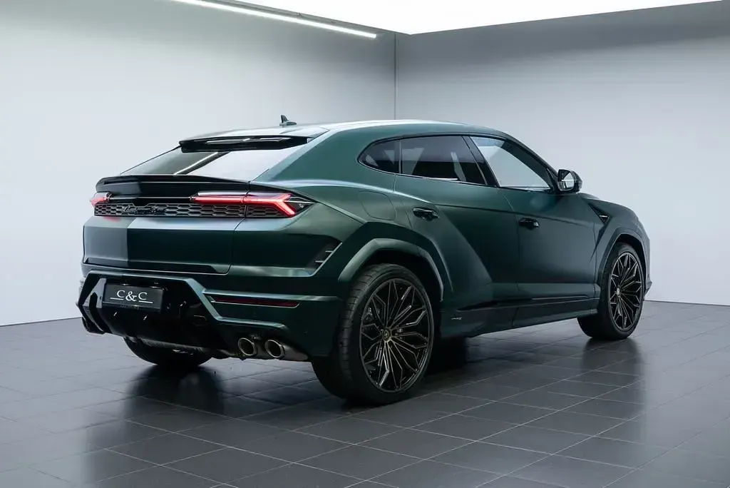 Neu Lamborghini Urus 799 PS (587 kW) 2026 Grün SUV