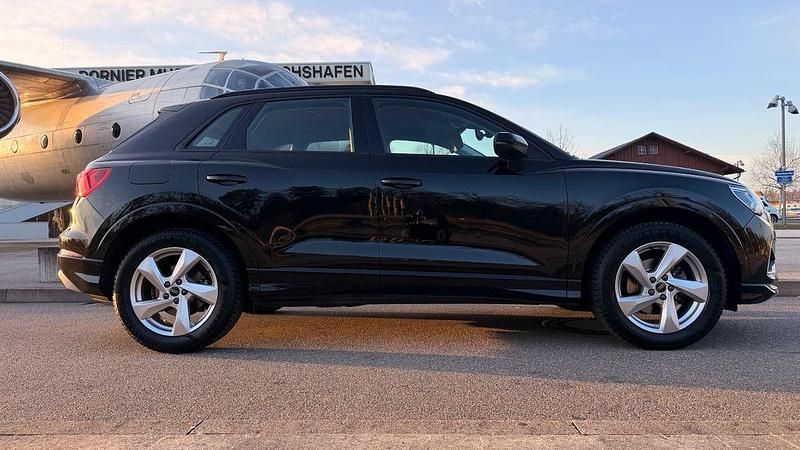 Gebraucht Audi Q3 Advanced 150 PS (110 kW) 2023 Schwarz SUV