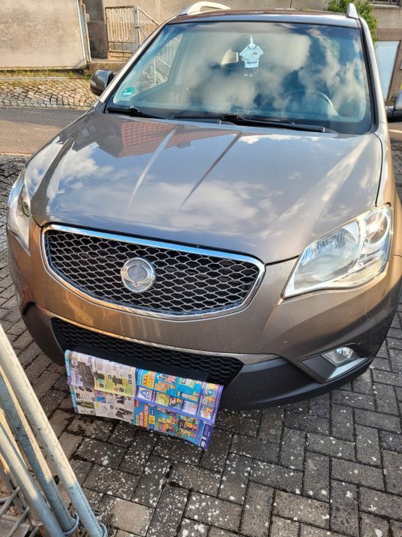 Grau Gebraucht 2011 Ssangyong Korando Quartz SUV | 2.200 € (Superpreis) - Bild 1/4
