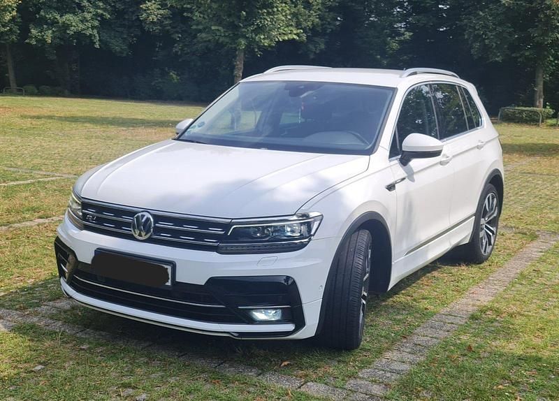 Weiß Gebraucht 2018 VW Tiguan Highline SUV | 23.300 € (Fairer Preis) - Bild 1/4