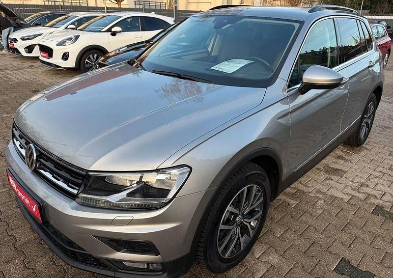 Silber Gebraucht 2019 VW Tiguan Comfortline SUV | 19.990 € (Superpreis) - Bild 1/4