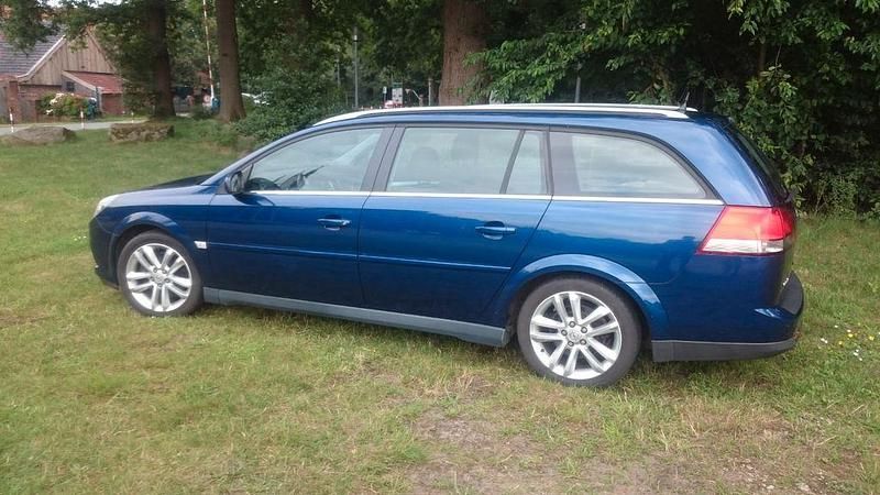 Gebraucht Opel Vectra Cosmo 184 PS (135 kW) 2006 Blau Limousine