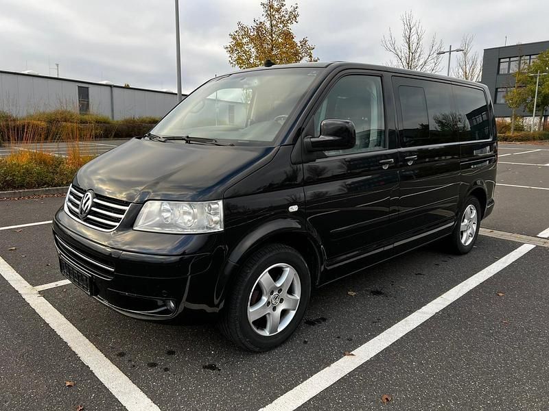 Schwarz Gebraucht 2006 VW T5 Highline Van | 9.900 € (Guter Preis) - Bild 1/4