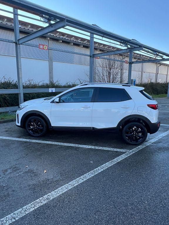 Gebraucht Kia Stonic 108 PS (79 kW) 2024 Weiß SUV