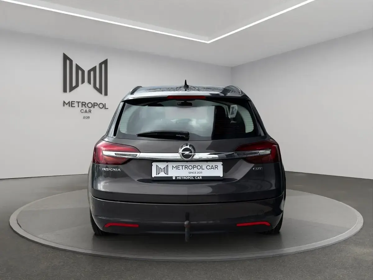Gebraucht Opel Insignia 136 PS (100 kW) 2016 Grau Kombi