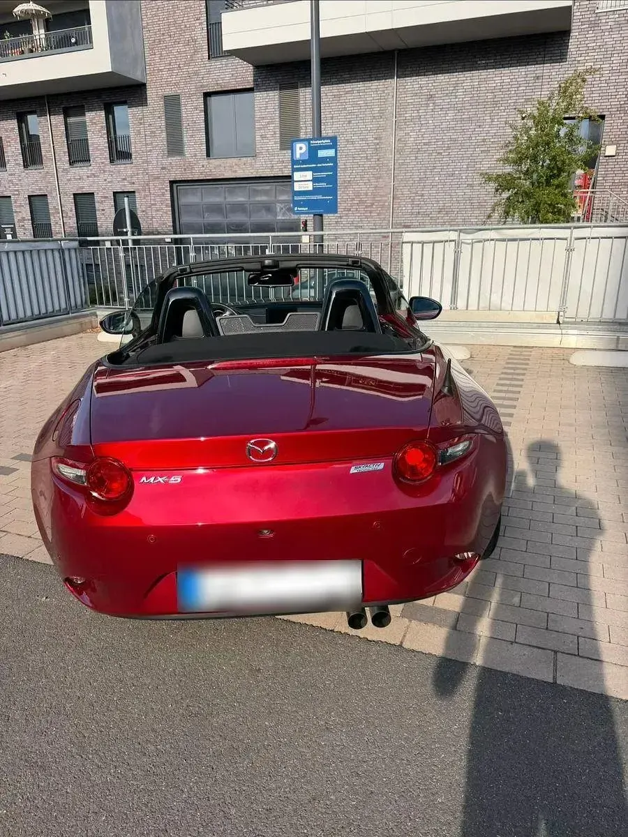 Gebraucht Mazda MX5 Sports-Line 132 PS (97 kW) 2018 Rot Cabrio