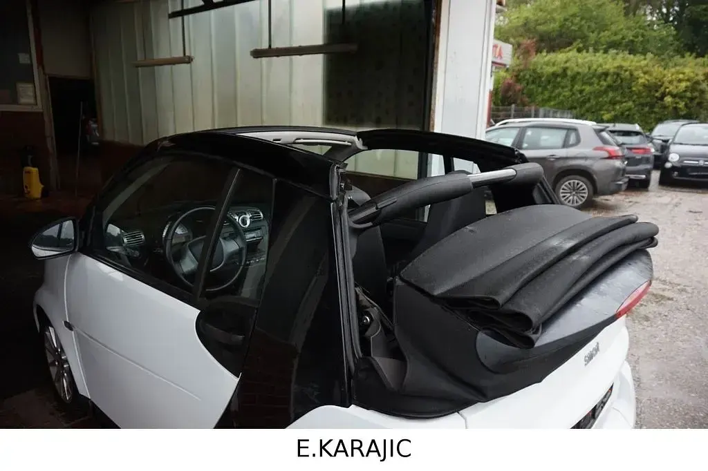 Gebraucht Smart ForTwo Cabrio 71 PS (52 kW) 2009 Weiß Cabrio