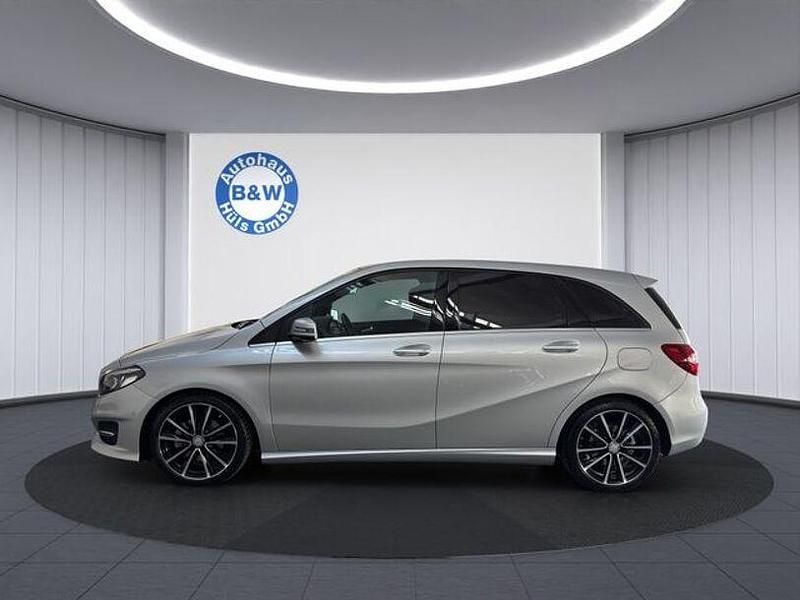Gebraucht Mercedes B180 122 PS (89 kW) 2015 Silber Van / Kleinbus