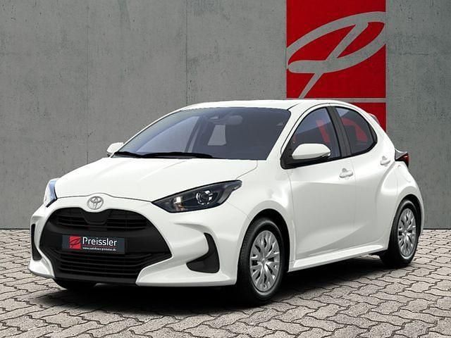 Schnee weiss Gebraucht 2024 Toyota Yaris Hybrid Business Edition Limousine | 24.065 € (Fairer Preis) - Bild 1/2