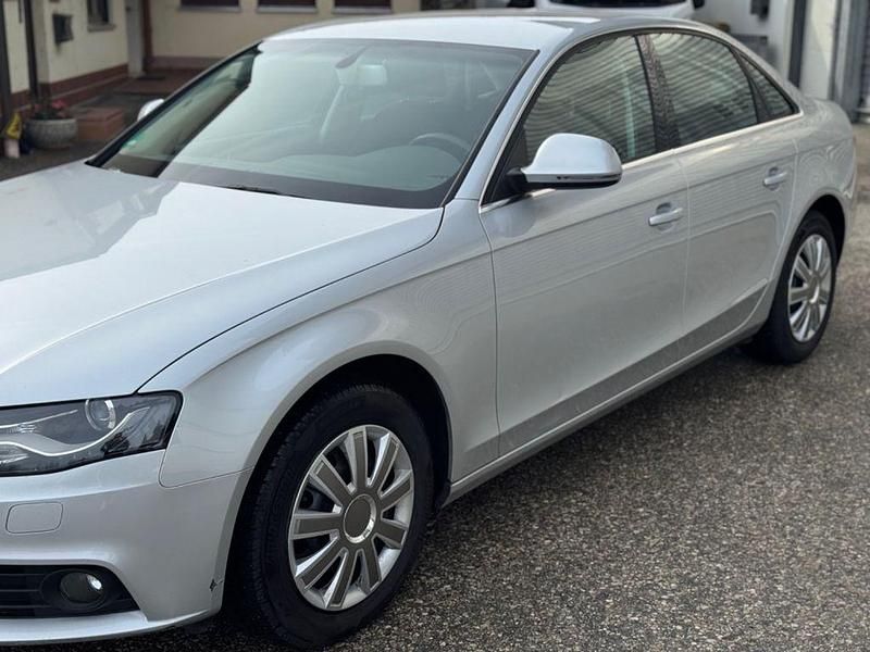 Gebraucht Audi A4 Ambition 160 PS (117 kW) 2009 Silber Limousine