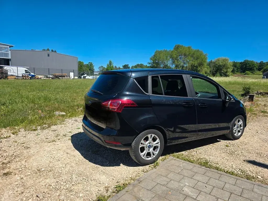 Occasion Ford B-MAX 101 ch (74 kW) 2015 Noir Monospace