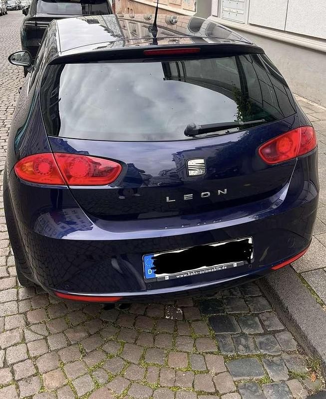 Gebraucht Seat Leon Sport 125 PS (91 kW) 2010 Blau Limousine