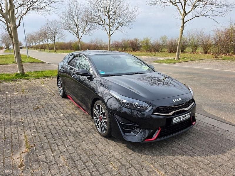 Gebraucht Kia ProCeed GT 204 PS (150 kW) 2024 Schwarz Kombi