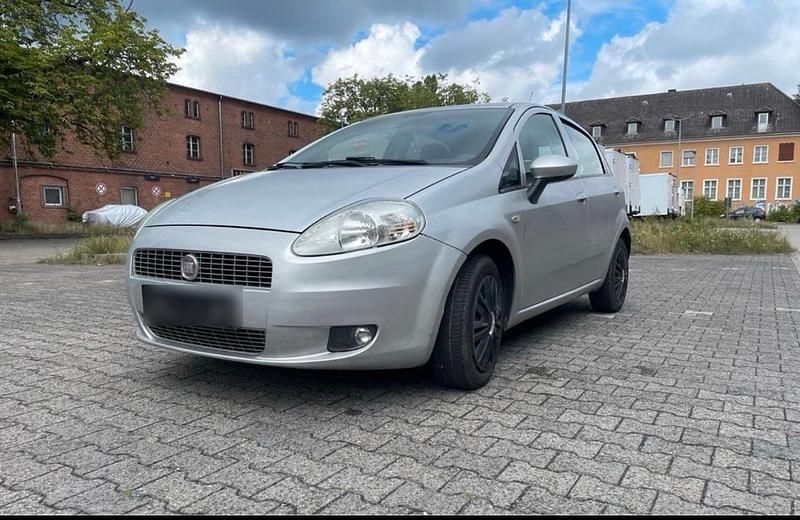 Gebraucht 2010 Fiat Punto Kleinwagen | 1.800 € (Guter Preis) - Bild 1/4
