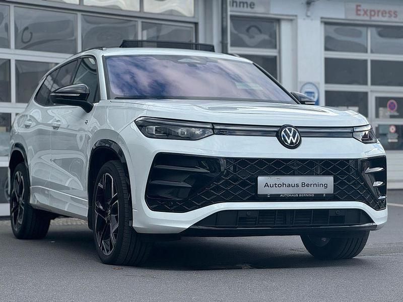 Weiß Gebraucht 2025 VW Tayron R-line SUV | 50.990 € (Superpreis) - Bild 1/4