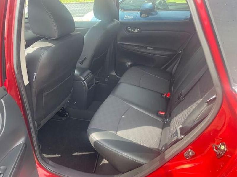 Gebraucht Nissan Pulsar N-Connecta 116 PS (85 kW) 2017 Rot Limousine