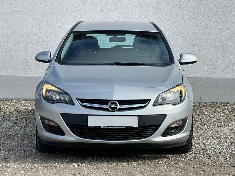 Gebraucht Opel Astra Edition 110 PS (80 kW) 2015 Silber Kombi