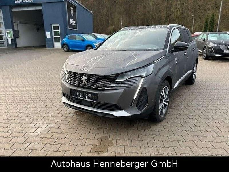 Grau Gebraucht 2023 Peugeot 5008 Allure SUV | 27.990 € (Fairer Preis) - Bild 1/3