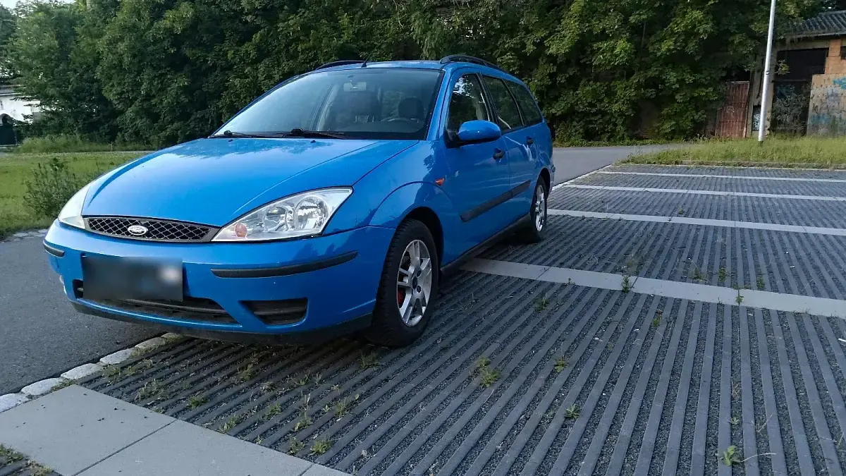 Gebraucht Ford Focus 75 PS (55 kW) 2003 Blau Kombi