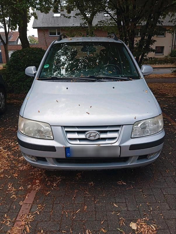 Grau Gebraucht 2005 Hyundai Matrix Van / Kleinbus | 3.299 € (Teuer) - Bild 1/3