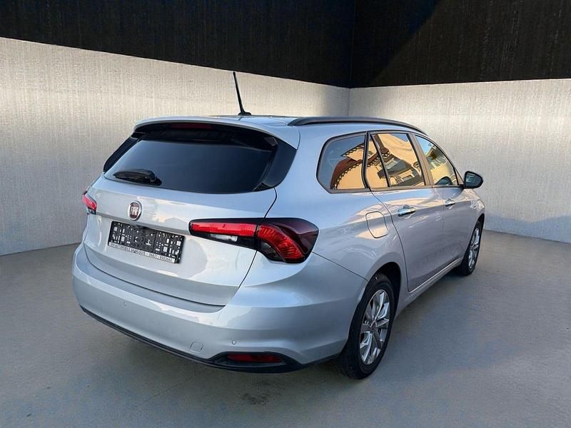 Gebraucht Fiat Tipo 120 PS (88 kW) 2019 Grau Kombi