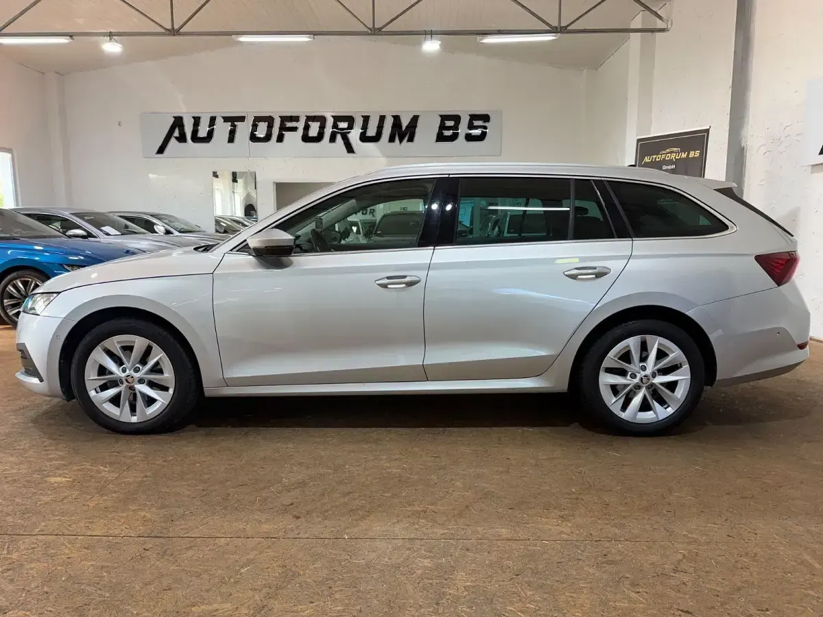 Gebraucht Skoda Octavia Style 150 PS (110 kW) 2022 Silber Kombi