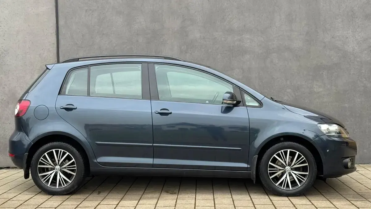 Używany VW Golf Plus Cross Highline 105 KM (77 kW) 2011 Niebieski Minivan