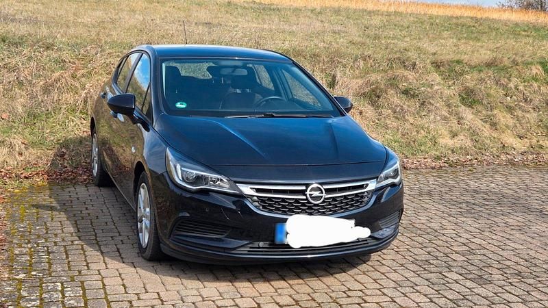 Gebraucht Opel Astra 110 PS (80 kW) 2017 Blau Limousine