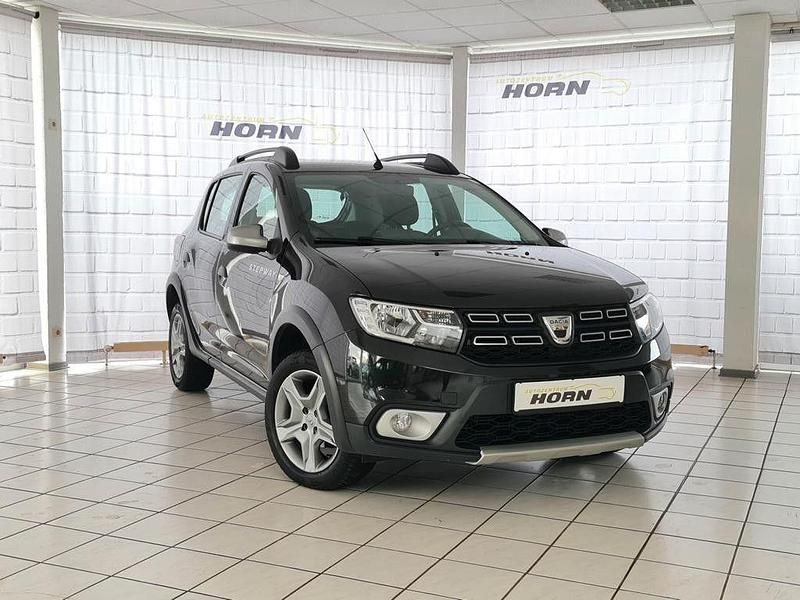 Gebraucht Dacia Sandero Prestige 90 PS (66 kW) 2018 Schwarz SUV