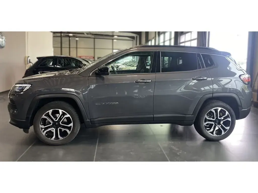 Gebraucht Jeep Compass Limited 131 PS (96 kW) 2023 Grigio moda (graphite grey met SUV