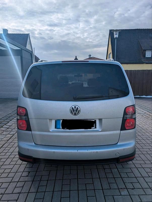 Gebraucht VW Touran Cross 170 PS (125 kW) 2009 Silber Van / Kleinbus