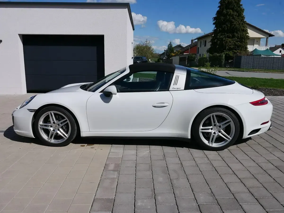 Gebraucht Porsche 911 Targa 4 370 PS (272 kW) 2017 Weiss Cabrio