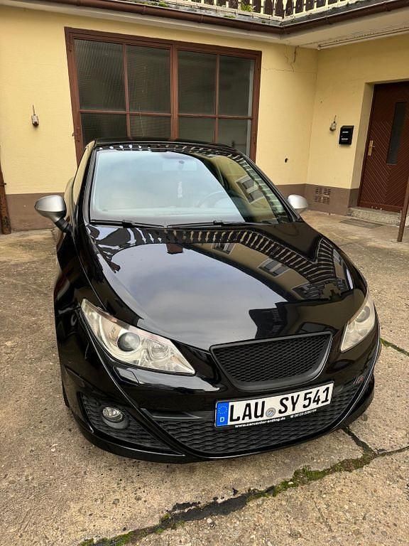 Schwarz Gebraucht 2011 Seat Ibiza SC FR Kleinwagen | 6.000 € (Guter Preis) - Bild 1/4