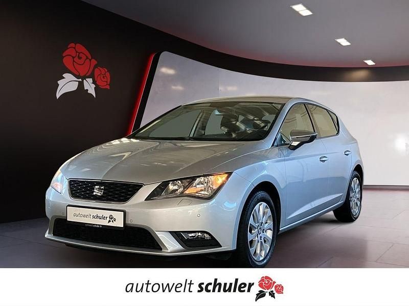 Gebraucht Seat Leon Style 122 PS (89 kW) 2013 Eissilber/estrella silver (metallic) Limousine