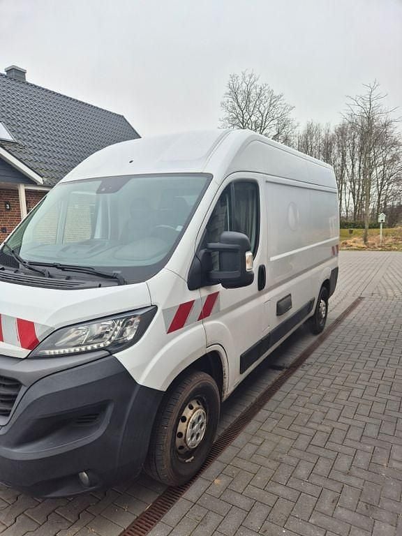 Gebraucht Fiat Ducato 140 PS (102 kW) 2019 Weiß Van