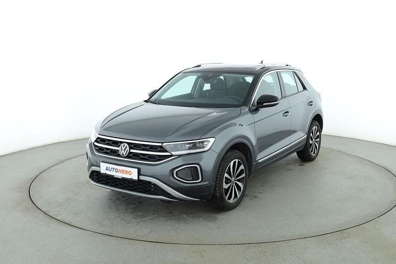 Second-hand VW T-Roc Style 150 CP (110 kW) 2024 SUV