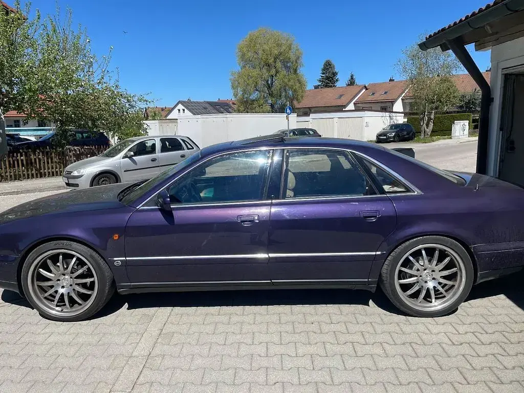 Gebraucht Audi A8 299 PS (219 kW) 1996 Violet Limousine