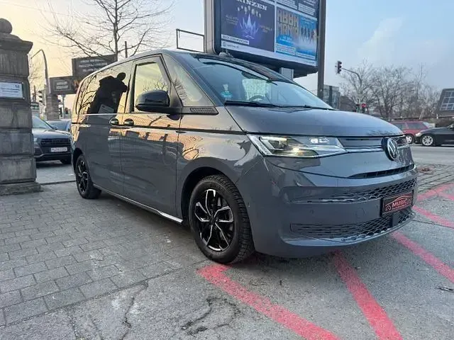 Second-hand VW Multivan 150 CP (110 kW) 2024 Monovolum